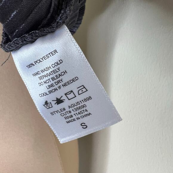 RO&DE Crop Top Small Womens Crinkle Plisse Co-Ord Keyhole Mock Neck Blouson New - Picture 7 of 7